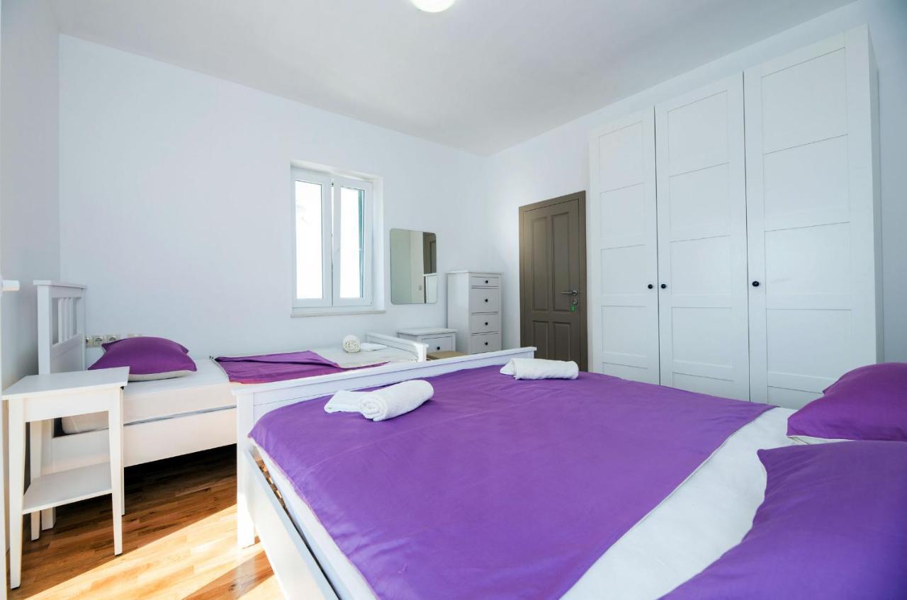 Apartments Roko Duće Buitenkant foto